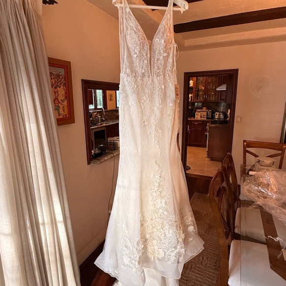 NWT Pronovia Wedding Dress - Picture 10 of 14